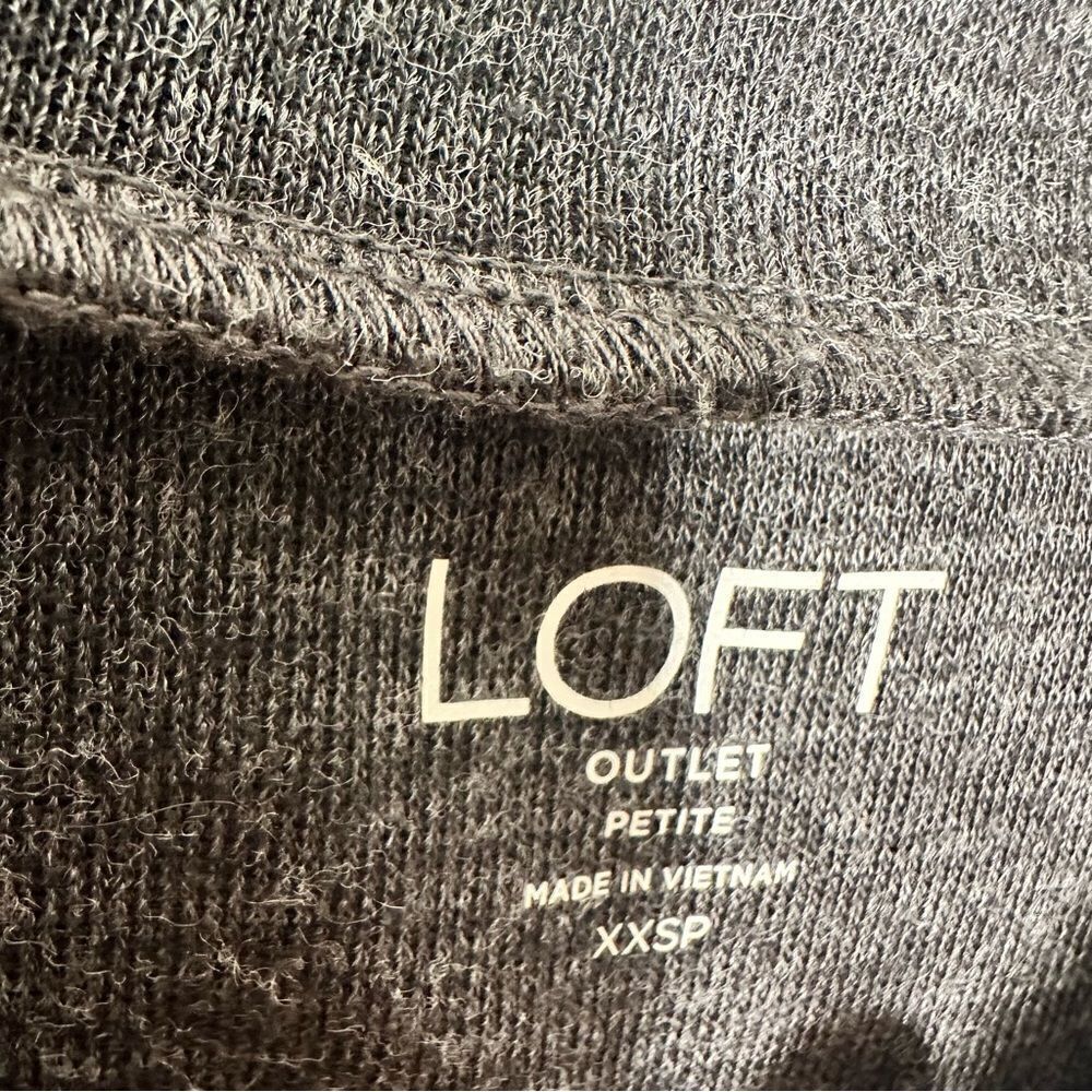 Loft XXS-Small Gray Top‎ - Picture 5 of 5